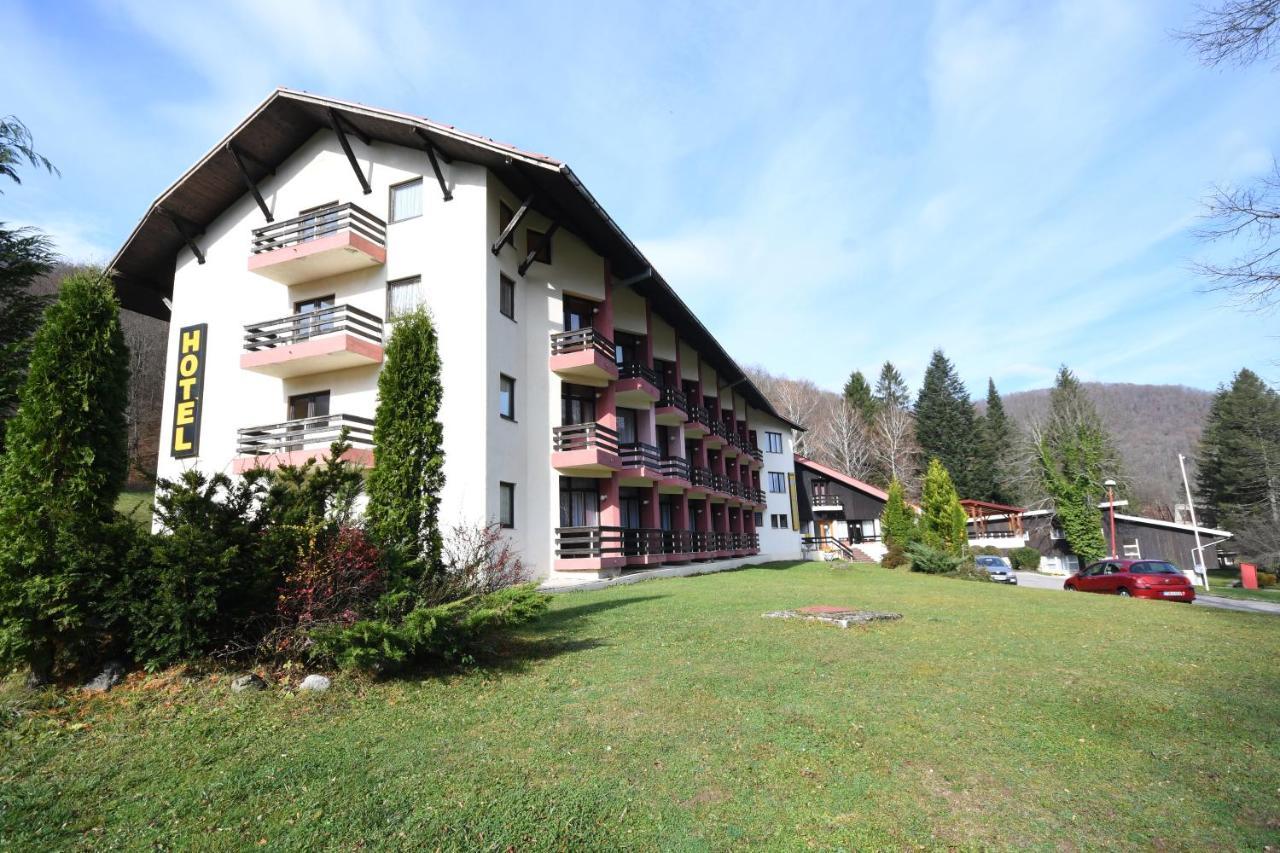 Hotel Mladost Tjentiste Exterior photo