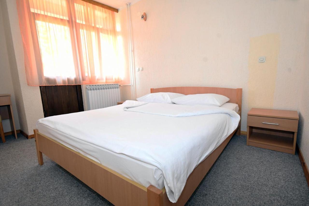 Hotel Mladost Tjentiste Exterior photo