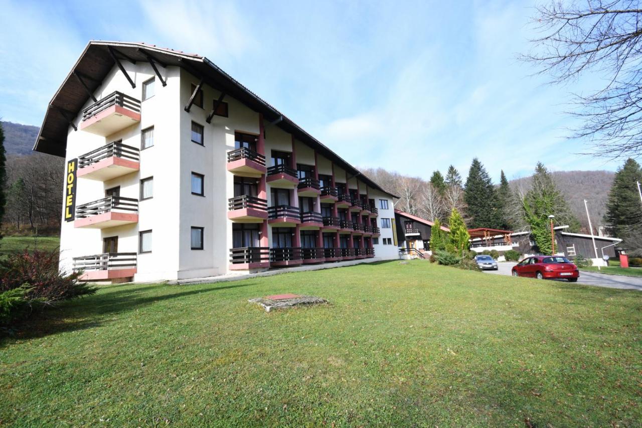 Hotel Mladost Tjentiste Exterior photo